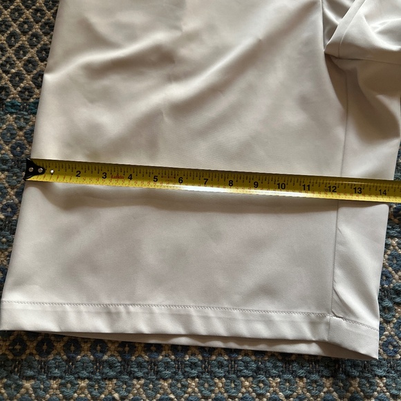 Peter Millar Crown Sport Mens Flat Front Stone Color Shorts Size 42 Waist - Picture 6 of 6